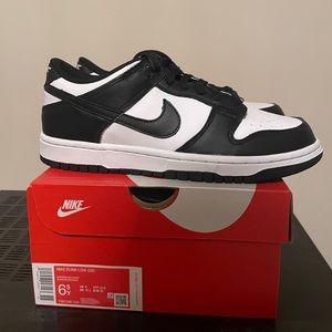 NEW IN BOX Nike Dunks Low Panda W8 / Y6.5 / M6.5